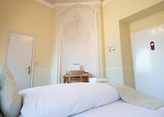 Boutiquehotel Kloster Pfalzel 3* טרייר